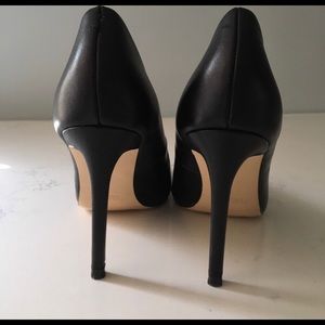 Zara black pointy heel